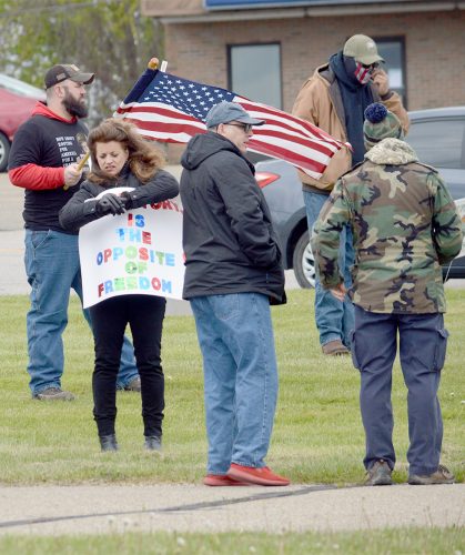 Rally held in Steubenville to protest shutdown